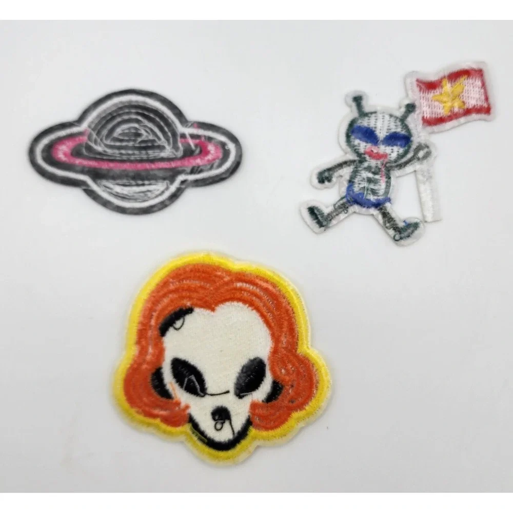 LOT OF 3‎ ALIEN SPACE PATCHES